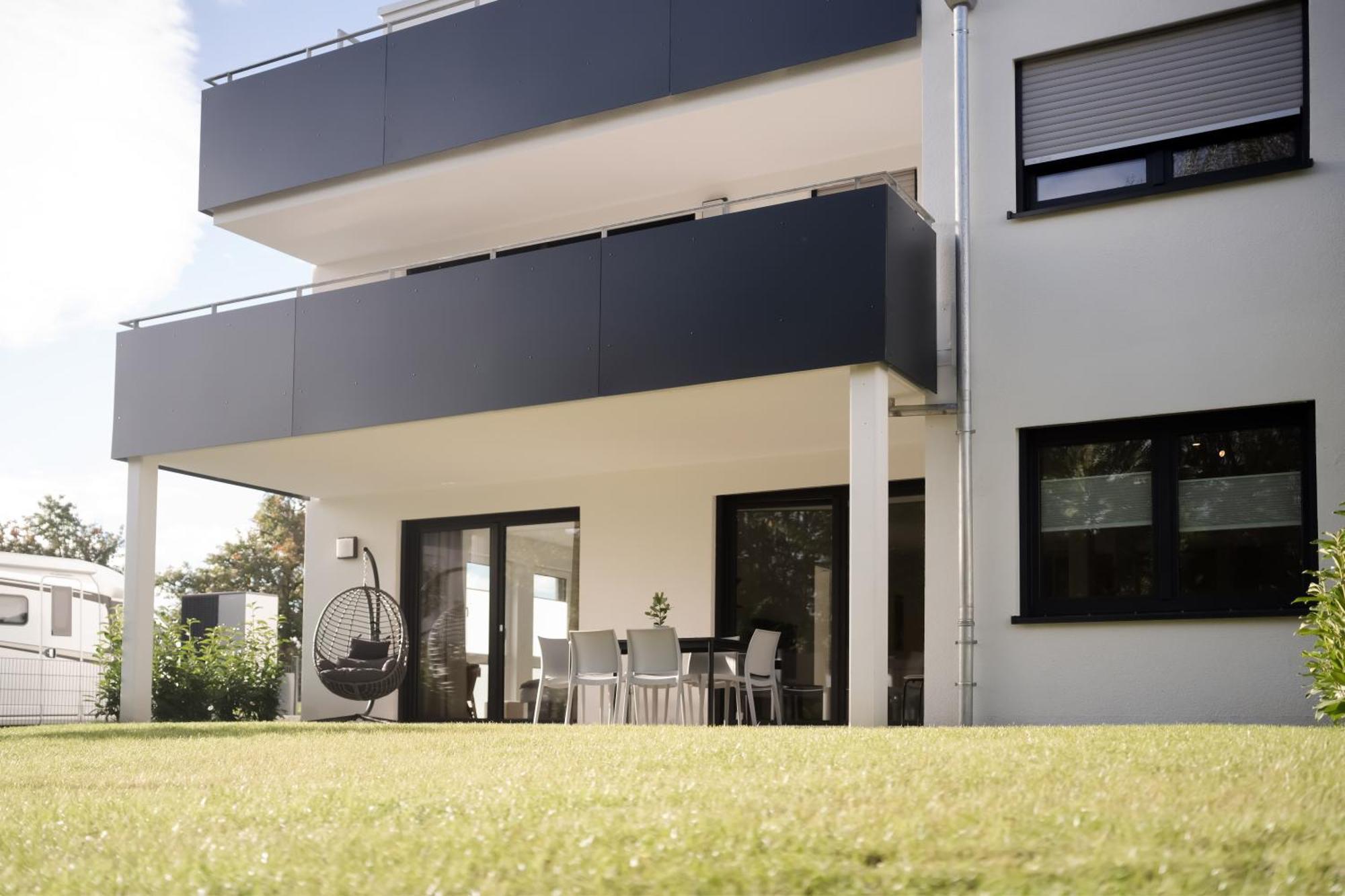 Lamiacasa Grande 140qm Family-business Groups-airport-fair-uni-base Apartment